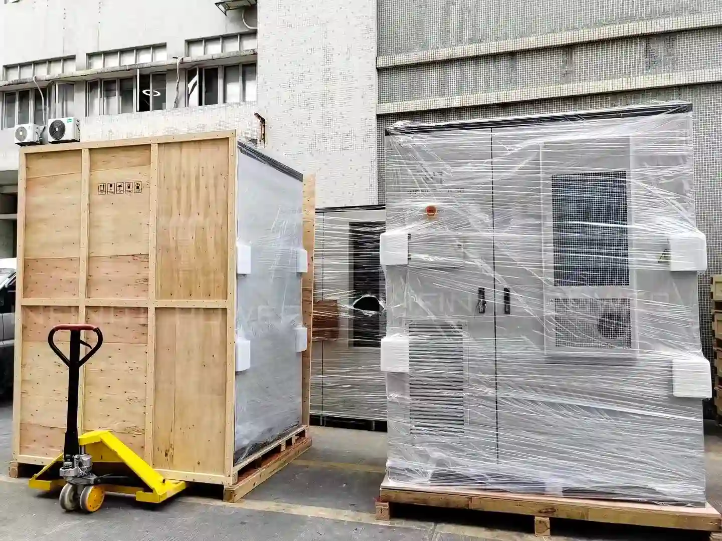 HT Industrial Commercial 215 KWH Battery Storage Delivery site